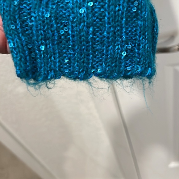 Statement sweater ready to party! - Picture 6 of 6